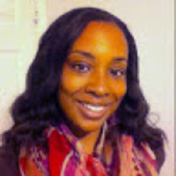 Meet your Posher, Courtney - Picture 1 of 1